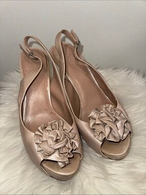 Vince Camuto Champagne Nude Peep-Toe Slingback Heels with Rosette